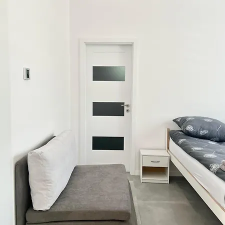 2 Moderne Apartmany 19 A 95 V Sukromi V Centre Mesta Turcianske Teplice Exterior photo