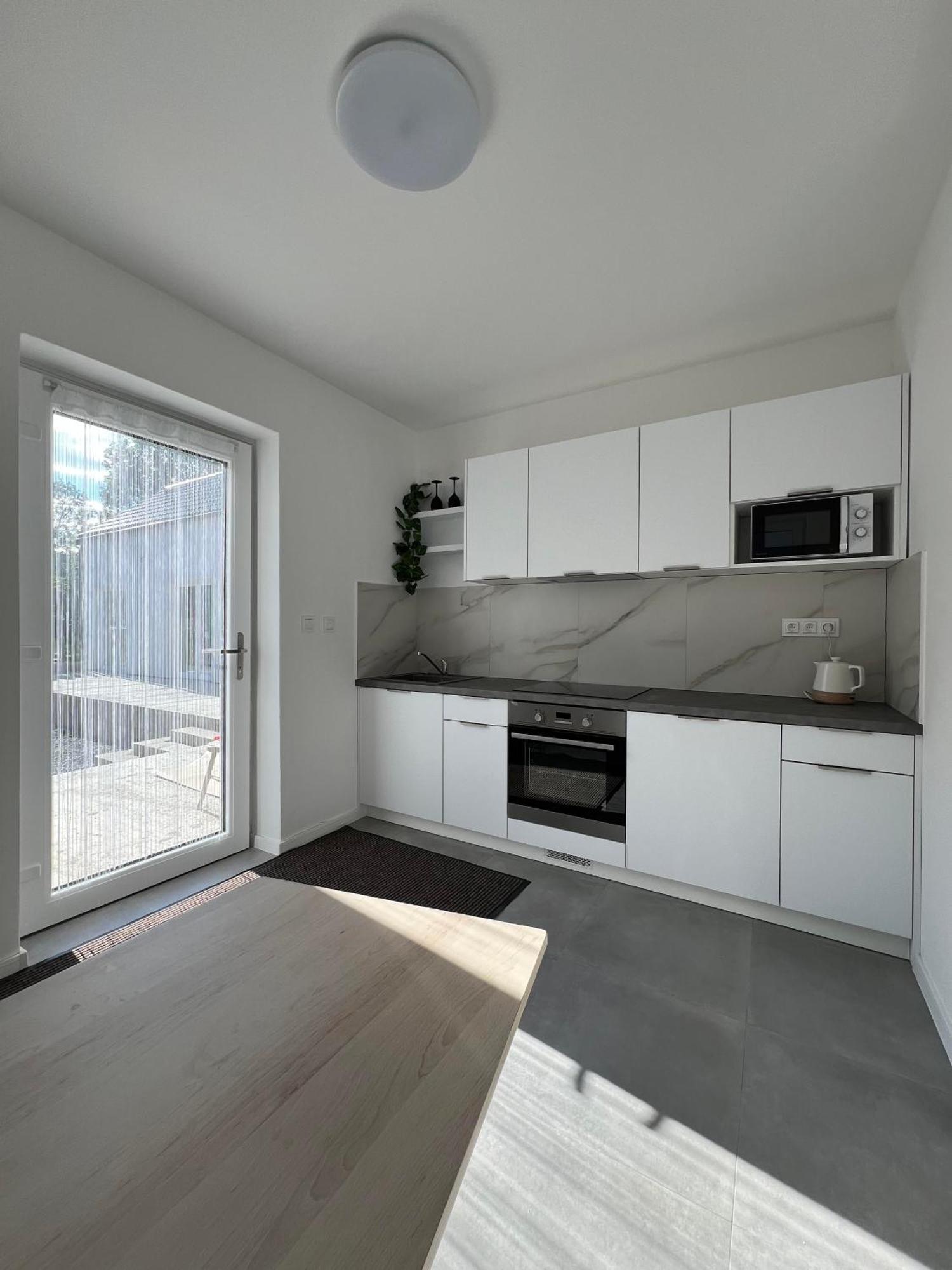 2 Moderne 19 A 95 V Sukromi V Centre Mesta Apartment *